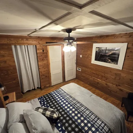 Pine Twist Cabin