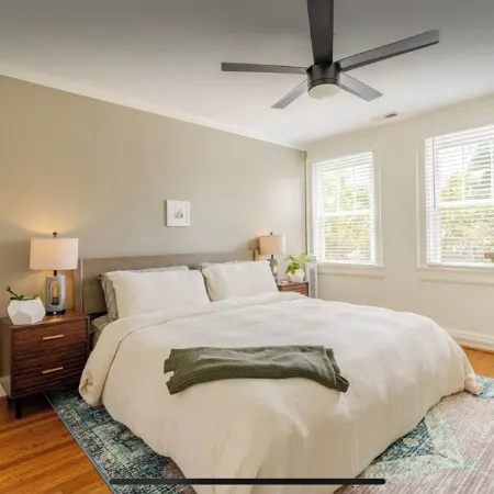 Historic Home, Modern Conveniences 15 Minutes to Chattanooga. Great for Families