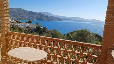 NUEVA Increíble casa con vistas al mar y piscina