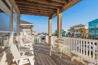 5 BDRM I Rooftop Deck Oceanview's I Steps to Beach & Bar/Grill I Private Pool
