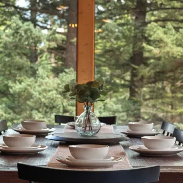 Pikes Peak Adventure Basecamp: Hot Tub, Arcade, Deck & BBQ