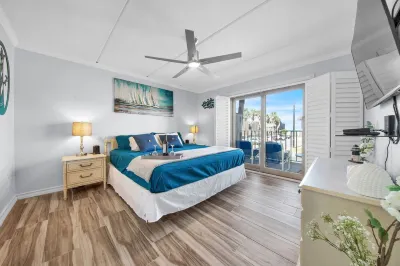 2 MIN WALK 2 THE BEACH 5 BEDS GREAT LOCATION POOL HOT TUB Hotels near Beach Waterpark