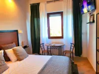 Valley View Apartment