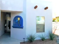 Cute and Quaint Detached Studio Casita