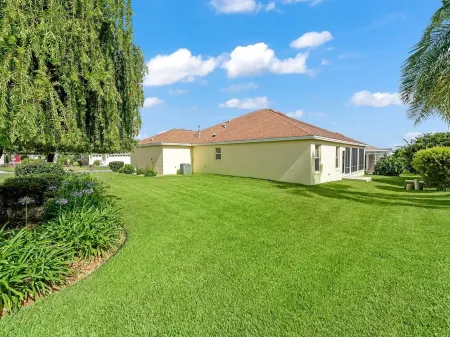 Caddy Shack 1, The Villages, near Sumter Landing 3 BD / 2 BA with golf cart Отели в г. Те-Виллиджис