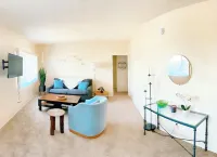 Tranquil and cozy  apartment in Redondo Beach, minutes from beach