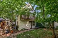 The Dogwood Suite at Tudor House Vacation Rentals