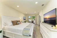 {On IMG Golf Course! WAFFLE BAR/Pool/GameRoom/Beach Gear++