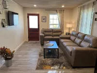 The Archer House - 1 Block from Spring River.  2 Bedrooms + Loft Bedroom!
