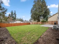 Modern Downtown Lake Oswego Home! Hotels in Lake Oswego
