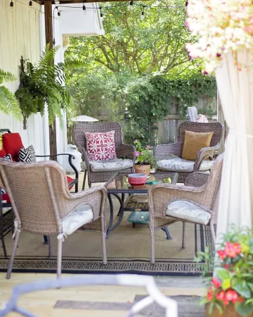 Cozy Farm House located on historic turn-of-the century property. Отели в г. Polk County