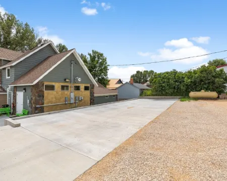 Step Back in Time: Downtown Custer, SD Victorian Historic Brothel Hoteles en Custer