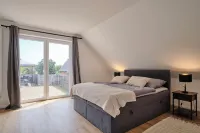 Ferienwohnung 12 Monkeys Hotels in Stuhr