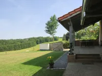 Cozy holiday home with a magnificent view 奧沃拉特酒店
