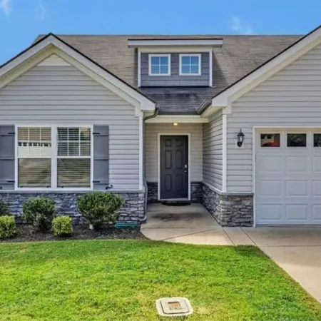 New! Cozy Spacious 3BR Spring Hill Home!