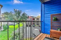 Dejablue Condo w/ pool on lake Texoma-Sleeps 8