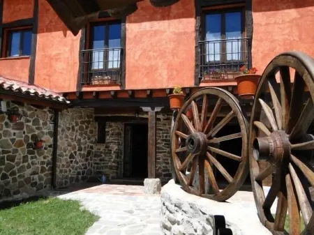 Cottage (full rental) for 8 people