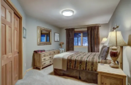 Spruce Creek Lodge- 5 min to Downtown Breck!