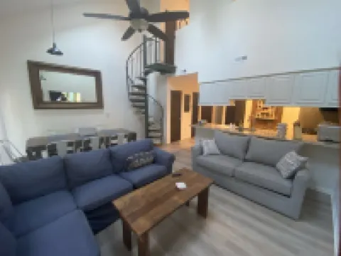 Two Full Baths in Newly Renovated ski golf Condo! New on Market!! ヴァーノン・タウンシップのホテル