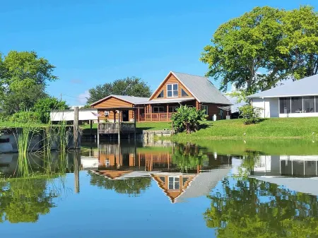 Cabin with Boat Dock