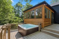 Walk to water! Private Lake Front A-Frame Cabin on Table Rock