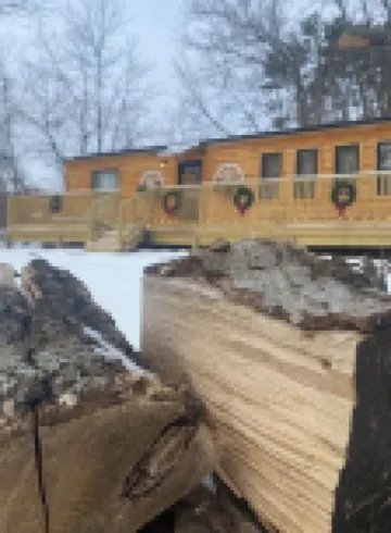 Private 3Bdr Cabin on Apple River Kayaks, Sups, & Sauna. Pet Friendly!