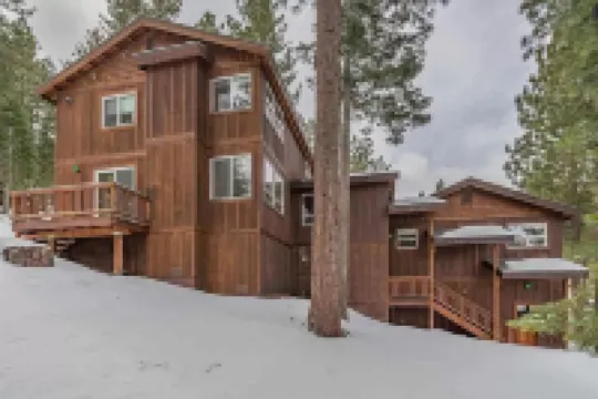 Alpine Escape - Apartment Suite in North Tahoe