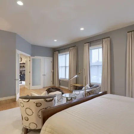 Luxury Lancaster Downtown Condo - 3 blocks from Central Market!