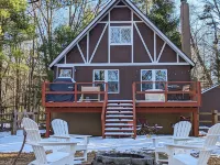 Charming Colville Cottage with King Bed/Deck/Pet Friendly! Hotels in Penn Forest Township
