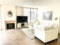 Spacious 2 bedroom Venice beach condo
