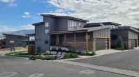 Beautiful Lakehouse on Pineview Reservoir near 3 ski resorts 워터폴 캐년 주변 호텔