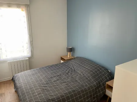 2 bedroom apartment - 50m from the sea - residence parking