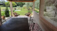 Beautiful apartment in country house.  Saint Remy de Provence. Hotels near Monplaisir Provence