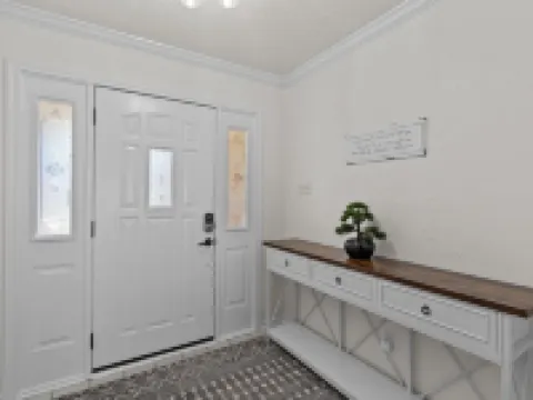 Keller Charm-Near Bear Creek Park & Stadiums,Pool 凱勒酒店