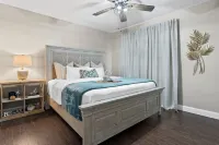NEW Gulfport Home - w/Pool, Near beach-casino-waterpark-lynnmeadows
