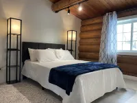 Modern Rustic Cabin with Denali View Hotels in Denali