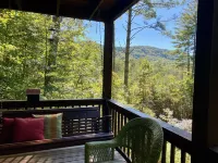 Cozy Cabin w/ great views, and close to Aska hiking trails!- Blue Ridge