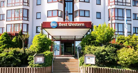 Best Western Victors Residenz-Hotel Rodenhof Отели рядом с достопримечательностью «Университет Саара»