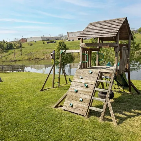 4 Bed, 2.5 Bath, 3 KING BEDS on a Private Lake with Dock!  Family Friendly