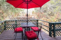 Park like cabin perfect for Parents with two children Hotels in Three Rivers