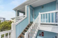 Nights on the North End-Steps to the Beach, Pool & Pier