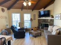 Steps to Ski Beech Adjustable Bed, Pets &Fireplace