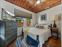 Charming Three Bedroom One Bath Bungalow Located n Dixieland Historic District Hotels in Lakeland