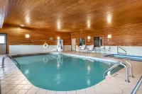 Country Inn & Suites by Radisson, Watertown, SD - Pools