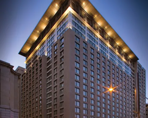Embassy Suites by Hilton Montreal Hotels near Quebecor