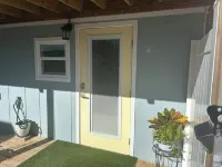 NEW; 1-bedroom guest house apartment w/heated pool, in fabulous Fort Myers Beach