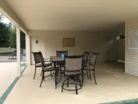 Well appointed Townhouse,great location w/lovely mountain view,pool & tennis,A/C