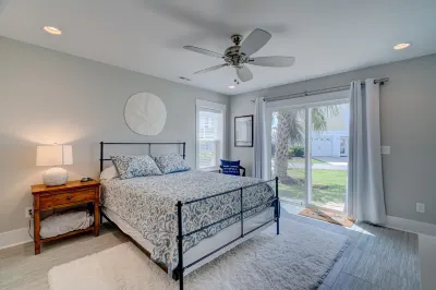 2nd Row from Beach Immaculate Luxury Retreat, Direct Beach Access, and Elevator