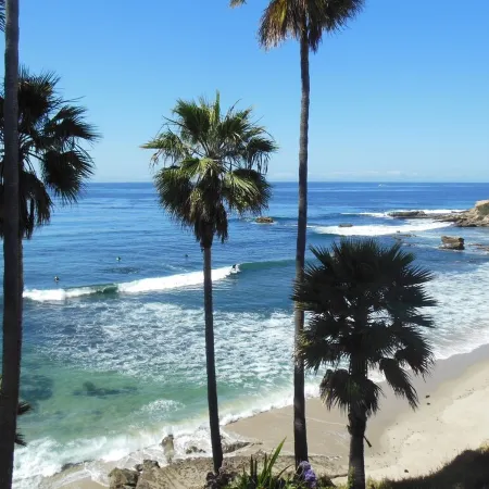 Laguna Home at Shaw's Cove, Ocean View, Quiet Street, Short Walk to Beaches