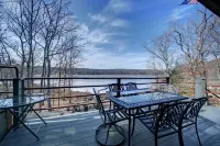 Water front boating, fishing, swimming, ski, golf, horseride, hike & more!